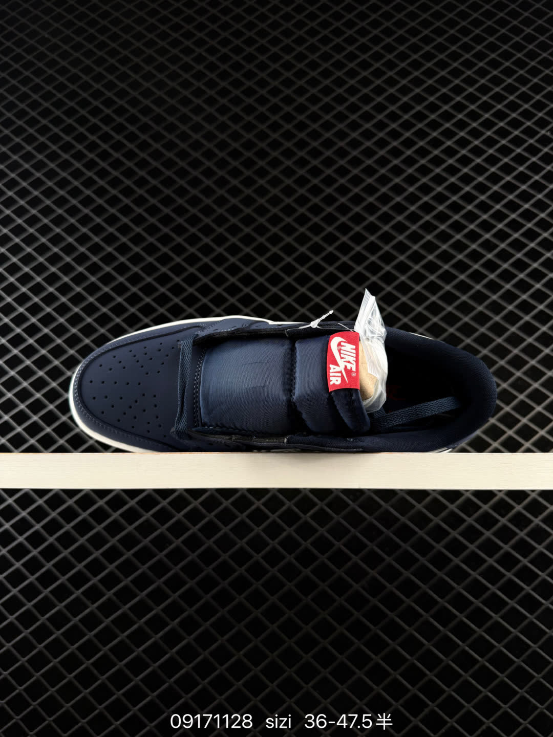 Nike Air Jordan 1 Retro Low-IX8478